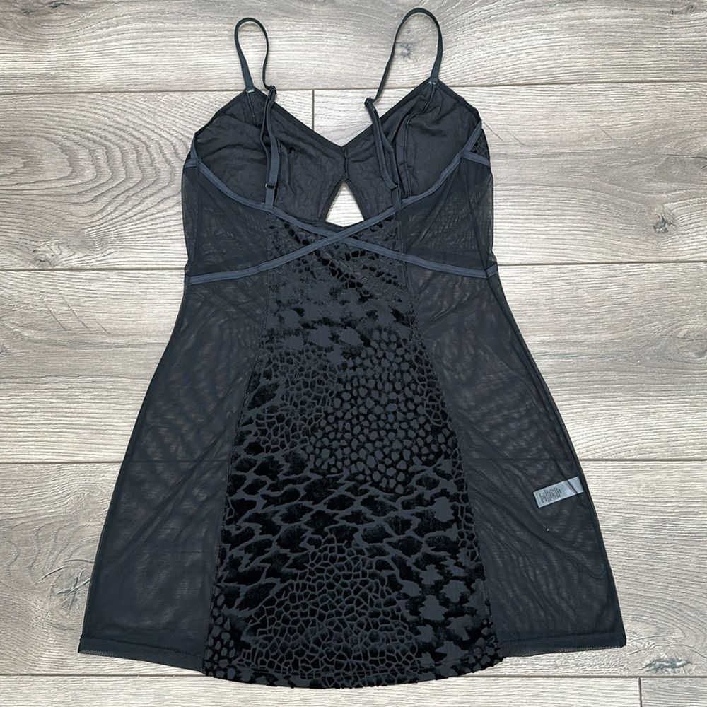 Cassandra Intimates Black Velvet And‎ Sheer Slip Size Small - Picture 7 of 11
